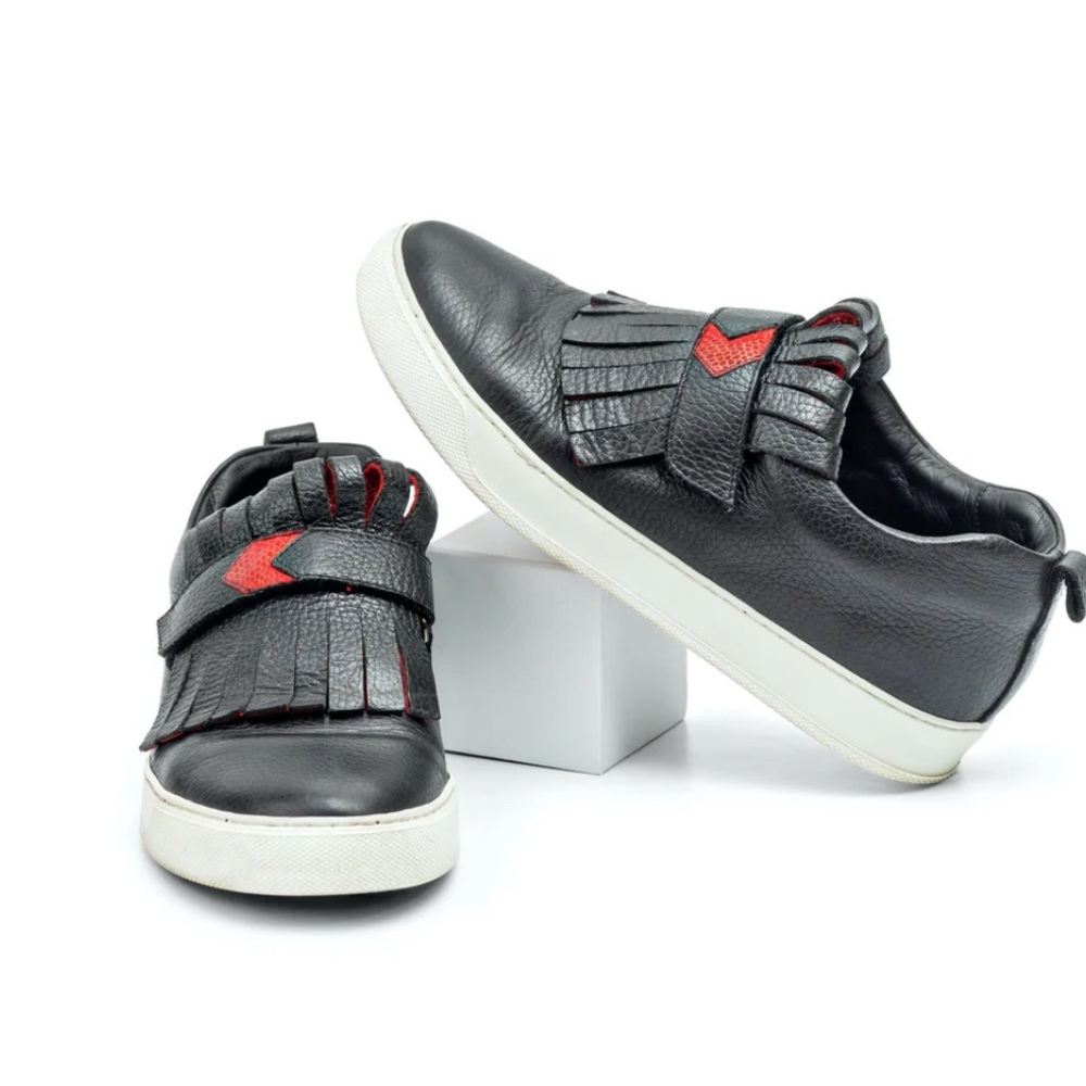 TIANNIA BARNES Women’s Serena Black and Red Sneakers 9us/39 EUR Leather..